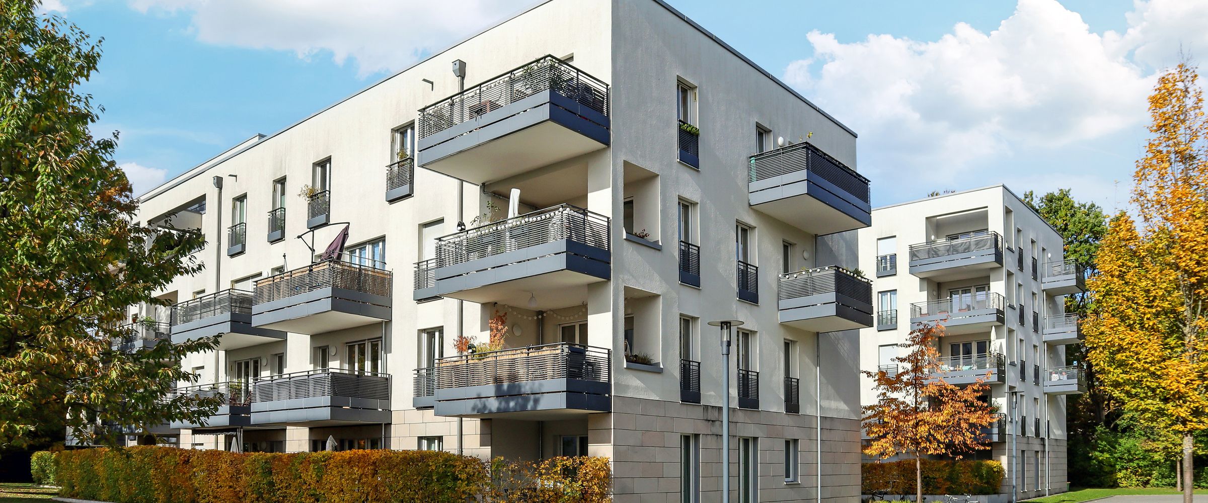 Mehrfamilienhäuser im Grünen